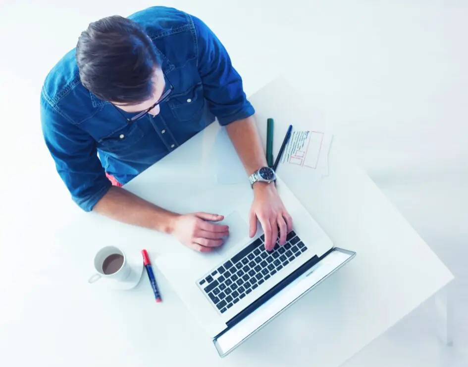 Lidhuni me ne për të mësuar se si funksionon Vlersime.com